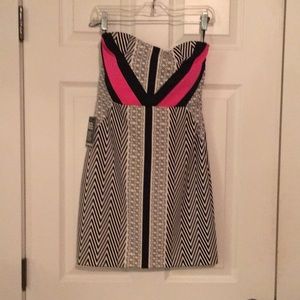 EXPRESS Strapless dress